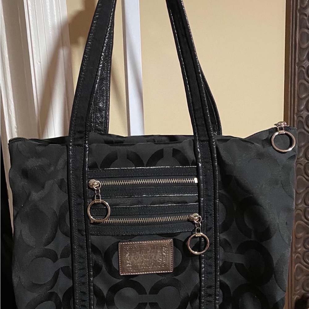 Authentic Coach Poppy Glam Black Signature Tote Bag — a fun Y2K classic!